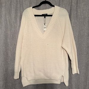 Express. Oversized sweater. Ivory. Medium.